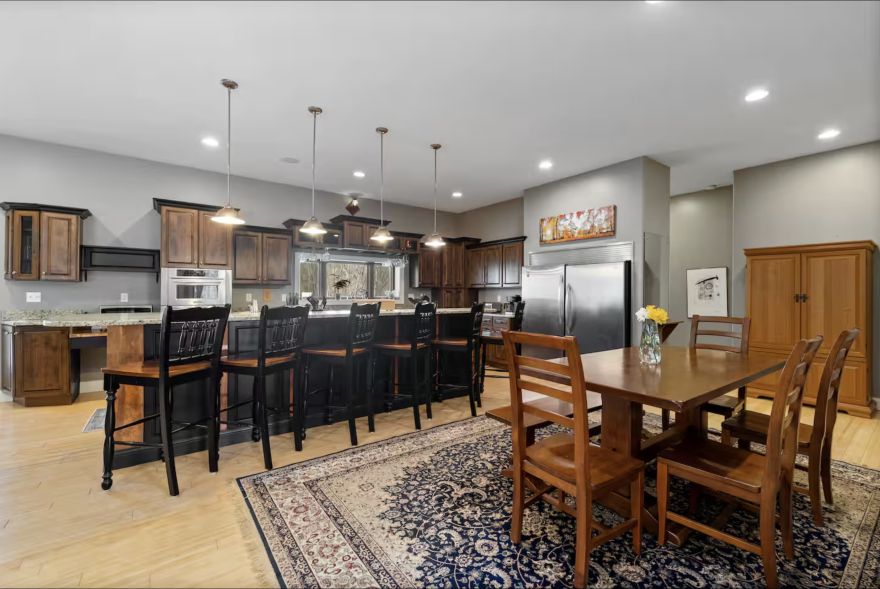 Kitchen and connection area