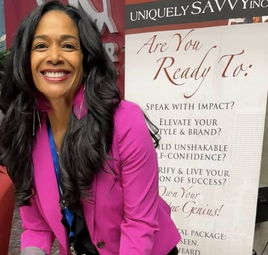 Students in Leadership program call to action — Kim Peterson coaching students to lead with confidence and authenticity.